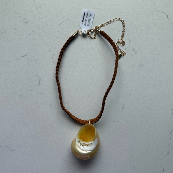 Free People Sara Shell Choker Necklace - Brown - NWT - Picture 4 of 8